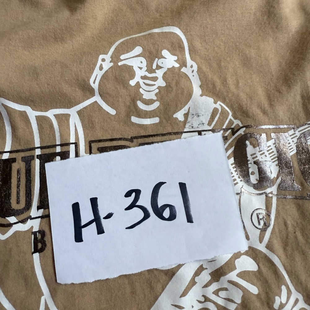 True Religion Men's Dimentional Logo T-Shirt-BEIG-NWT Size M - Picture 9 of 9